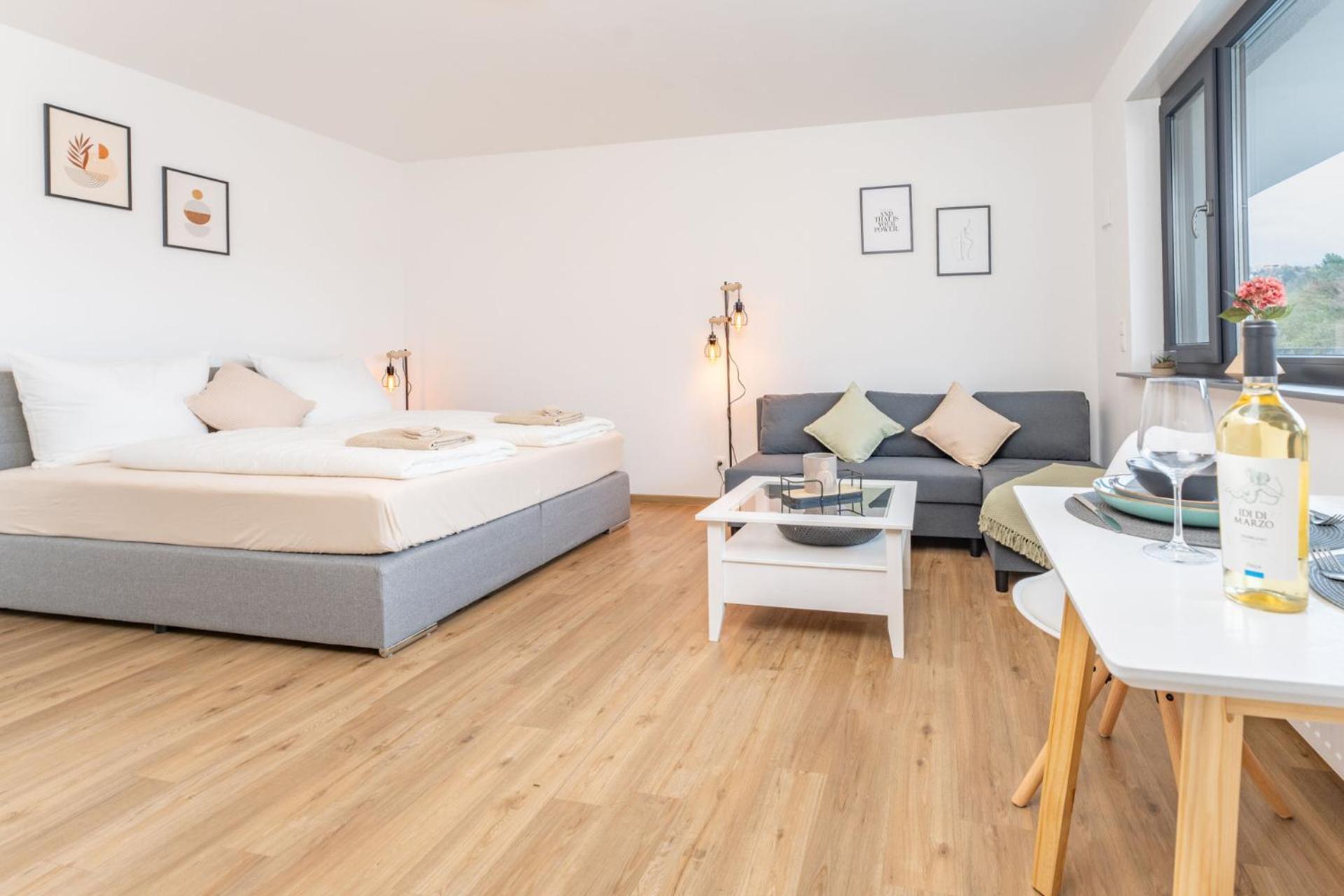 Modernes Apartment Mit Privatem Stellplatz Wenige Minuten Von Der Innenstadt & Mosel Koblenz  Exterior foto